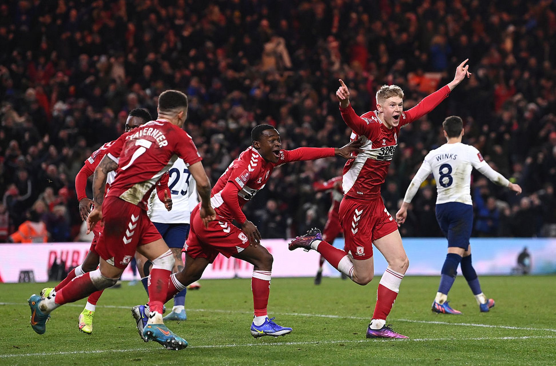 AI这次又“抢”了谁的饭碗？直播间里的数字人